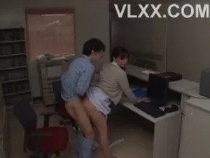 Yêu thầm con cặc của anh da đen làm cùng chồng