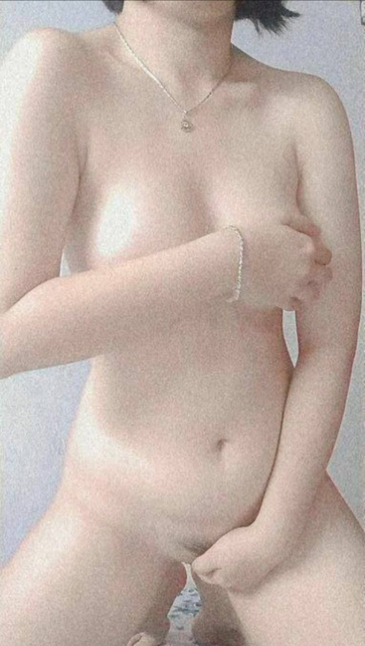 Qua nhà khiếu nại gã nhà bên kinh tởm, cô gái bị giam cầm cưỡng bức